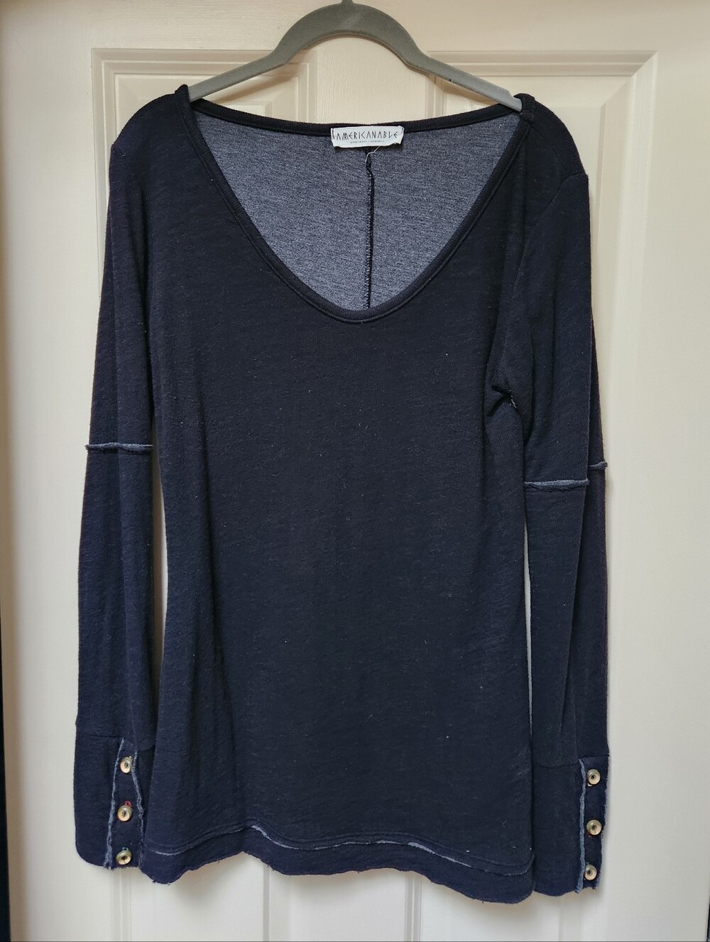American Able Black Long-Sleeve Soft V-Neck Top